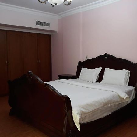 Appartamento Zubara Plaza II Al Manamah Esterno foto