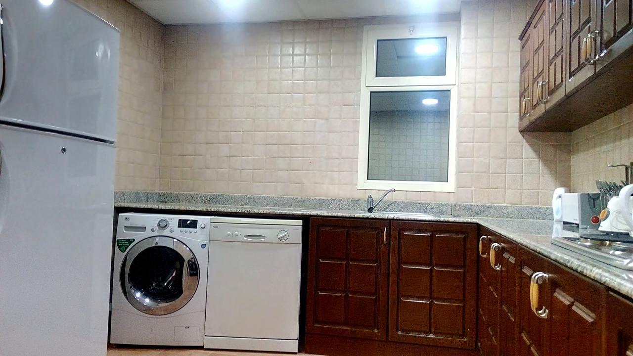Appartamento Zubara Plaza II Al Manamah Esterno foto