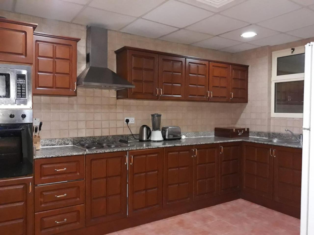 Appartamento Zubara Plaza II Al Manamah Esterno foto