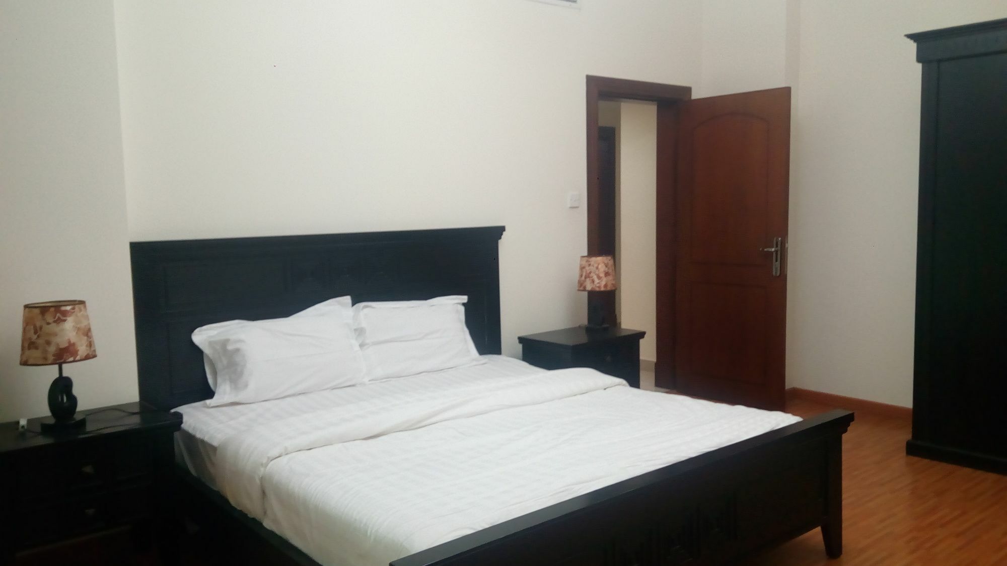 Appartamento Zubara Plaza II Al Manamah Esterno foto